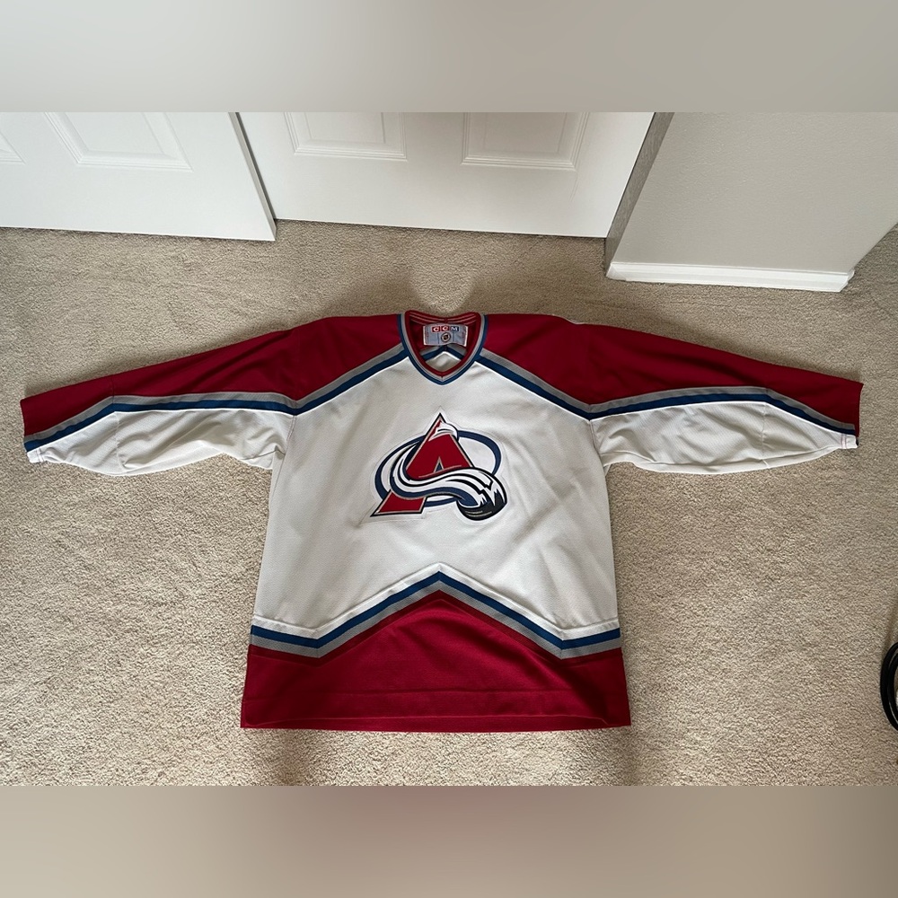 Vintage Avalanche Jersey